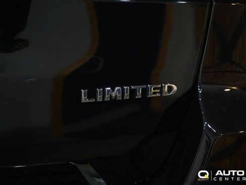 Used 2021 Jeep Grand Cherokee Limited AWD/4WD image 5