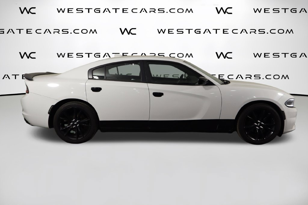 Used 2016 Dodge Charger SXT w/ Blacktop Package RWD image 39