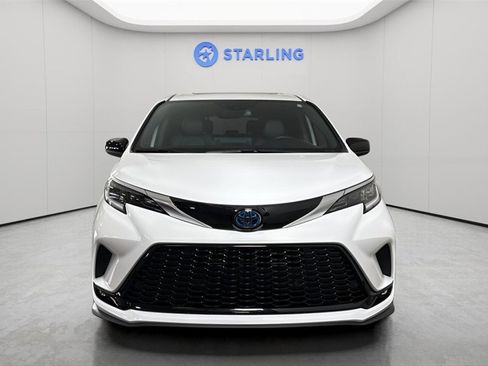 Used 2024 Toyota Sienna XSE image 15