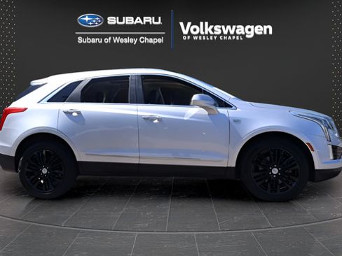 Used 2018 Cadillac XT5 Premium Luxury FWD image 10
