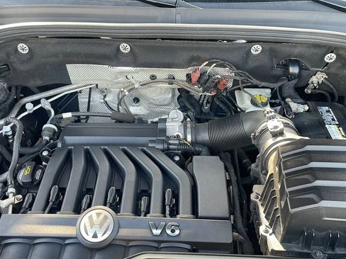 Used 2021 Volkswagen Atlas SE w/ Panoramic Sunroof Package image 36