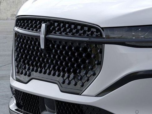 New 2026 Lincoln Nautilus Black Label w/ Jet Appearance Package image 17