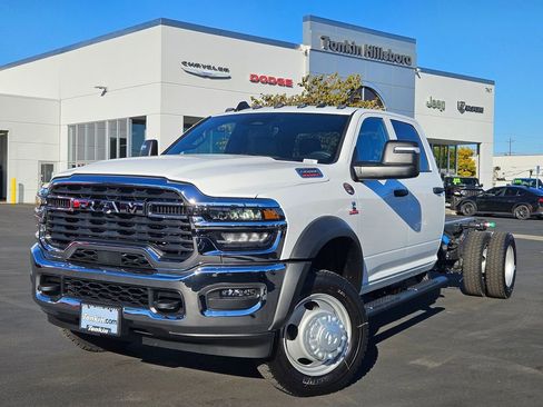 New 2026 RAM 5500 Tradesman w/ Chrome Appearance Group AWD/4WD image 2