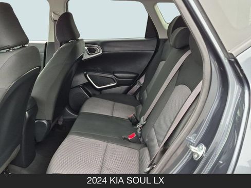 Used 2024 Kia Soul LX w/ Option Group 015 FWD image 16