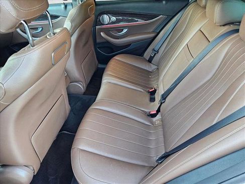 Used 2018 Mercedes-Benz E 300 E 300 image 19