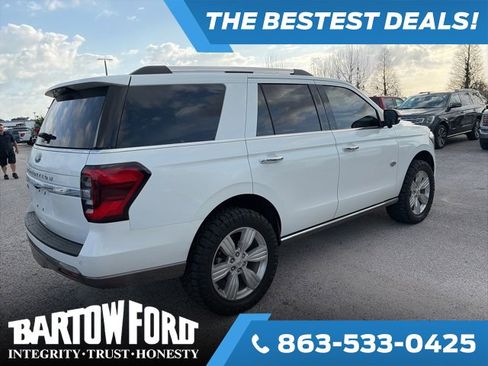 Used 2024 Ford Expedition King Ranch image 5