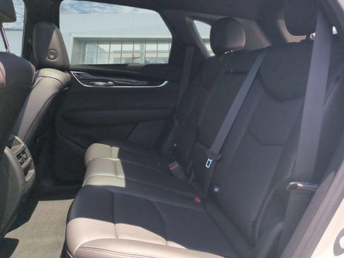 Used 2022 Cadillac XT5 Premium Luxury AWD/4WD image 15