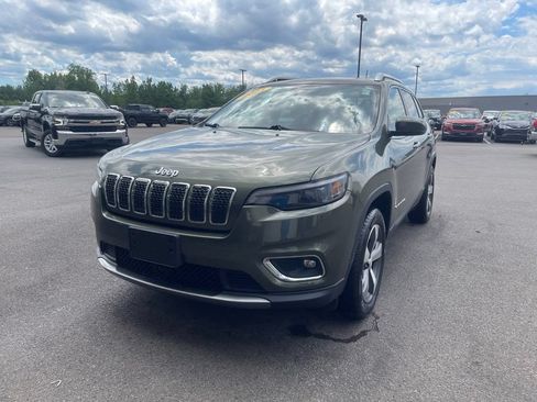 Used 2021 Jeep Cherokee Limited AWD/4WD image 3