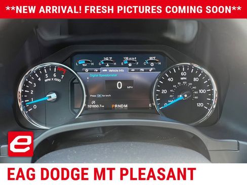 Used 2018 Ford Expedition Max XLT w/ Equipment Group 202A AWD/4WD image 9