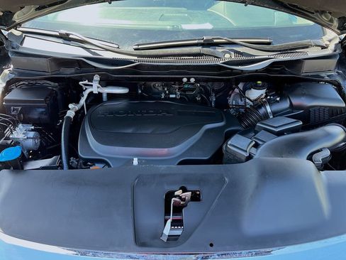 Used 2023 Honda Odyssey EX-L image 31