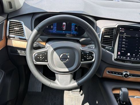 Used 2024 Volvo XC90 T8 Plus w/ Protection Package Premier AWD/4WD image 27