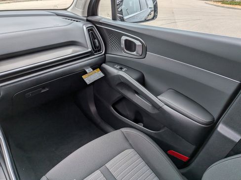 New 2026 Kia Sorento LX FWD image 21