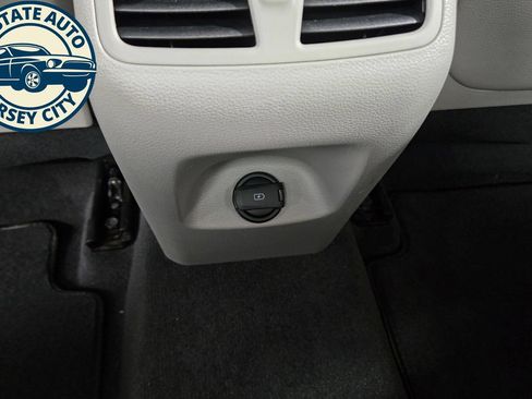 Used 2019 Hyundai Sonata Limited FWD image 31