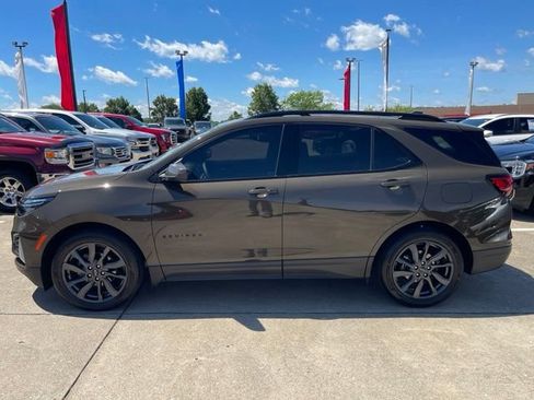 Certified 2023 Chevrolet Equinox RS FWD image 9