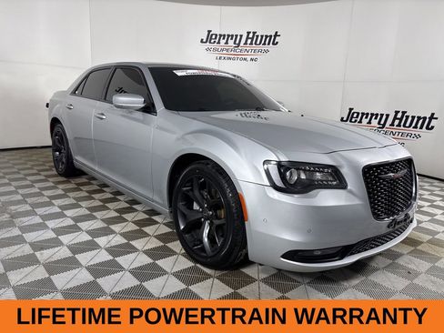 Used 2023 Chrysler 300 S image 4