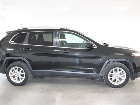 Used 2014 Jeep Cherokee Latitude FWD image 11