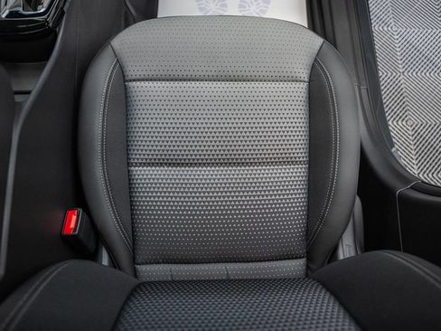 New 2026 Chevrolet Trax LT w/ Sunroof Package FWD image 30