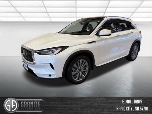 Used 2025 INFINITI QX50 Luxe AWD/4WD image 2