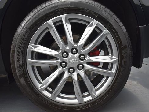 Used 2023 Cadillac XT5 Sportv w/ LPO, Floor Liner Package AWD/4WD image 10