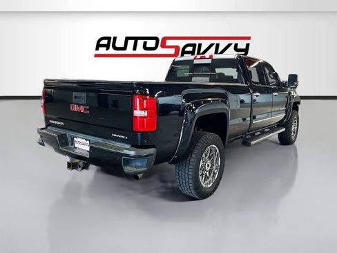 Used 2016 GMC Sierra 3500 Denali w/ Suspension Package, Off-Road AWD/4WD image 7