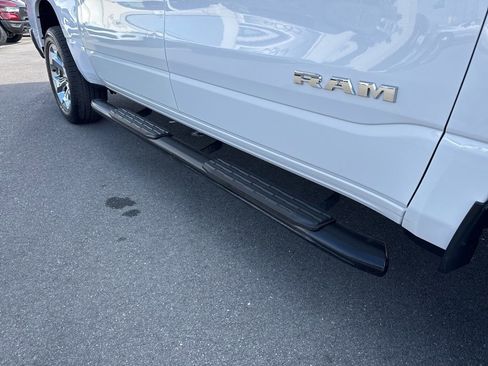 Used 2019 RAM 1500 Big Horn AWD/4WD image 15