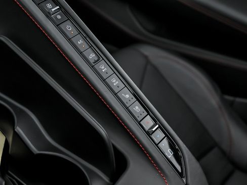 Used 2023 Chevrolet Corvette Stingray Premium Conv w/ Z51 Performance Package image 34