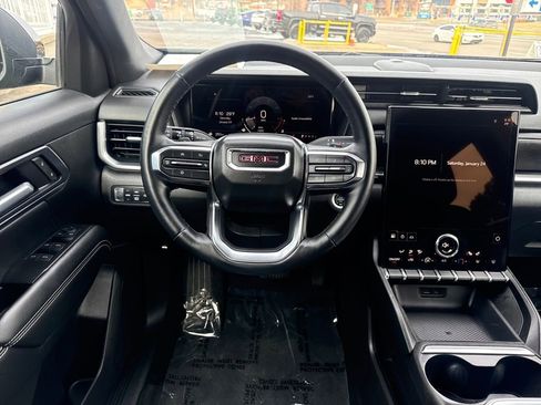 Used 2025 GMC Terrain Elevation image 13