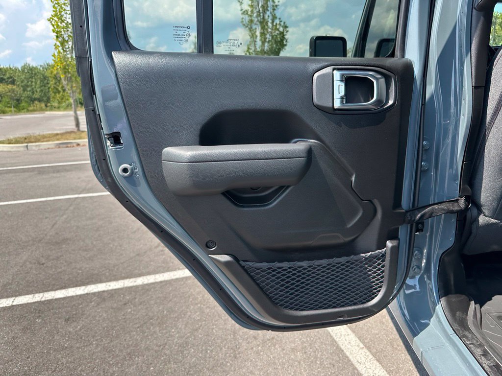 New 2026 Jeep Gladiator Sport AWD/4WD image 25