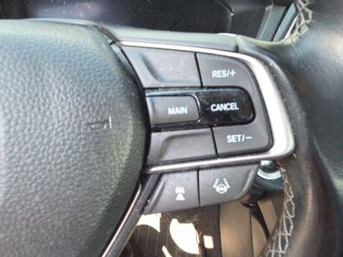 Used 2021 Honda Insight Touring image 7