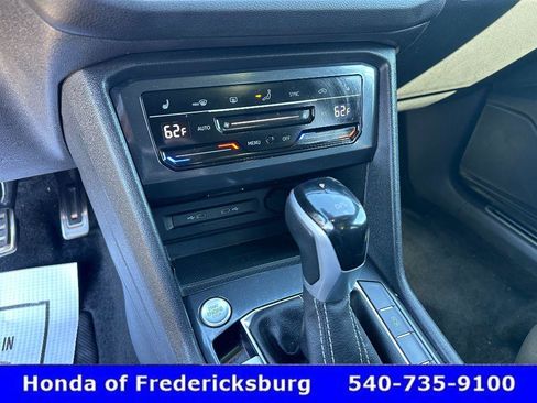 Used 2024 Volkswagen Tiguan SE R-Line image 24
