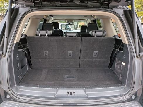 Used 2024 Ford Expedition XLT AWD/4WD image 13