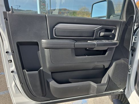 Used 2024 RAM 3500 Tradesman w/ Safety Group image 16