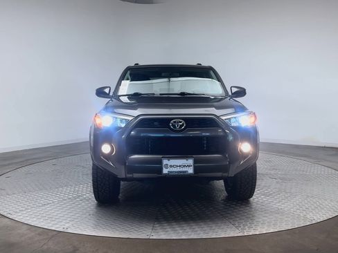 Used 2019 Toyota 4Runner SR5 image 3