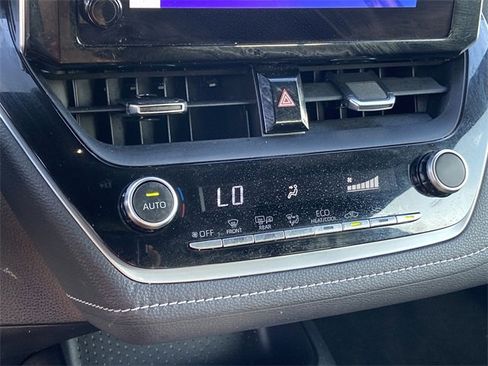 Certified 2024 Toyota Corolla SE image 28