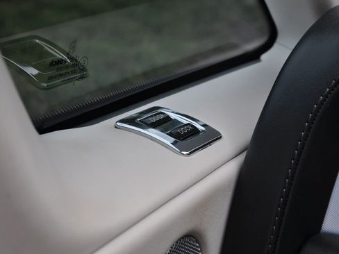 Used 2009 Rolls-Royce Phantom Coupe image 37