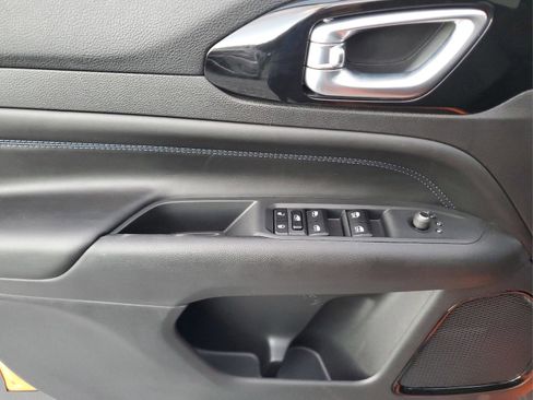 New 2026 Jeep Compass Latitude AWD/4WD image 14