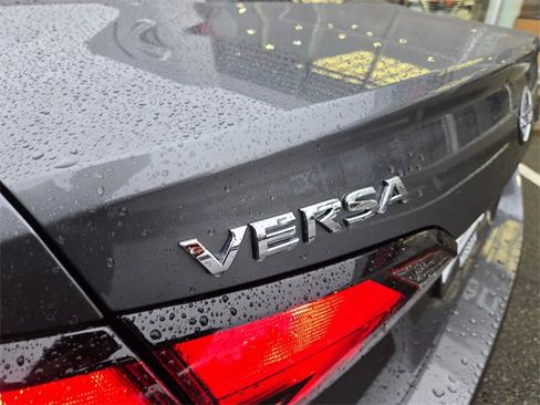 Used 2025 Nissan Versa S w/ Trunk Package image 13