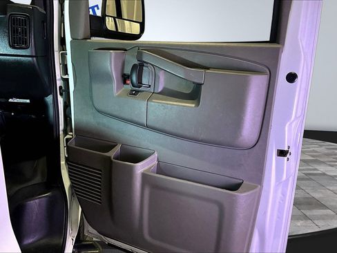 Used 2023 Chevrolet Express 3500 LS RWD image 27