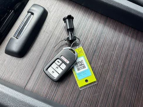Used 2020 Honda Pilot Black Edition image 27