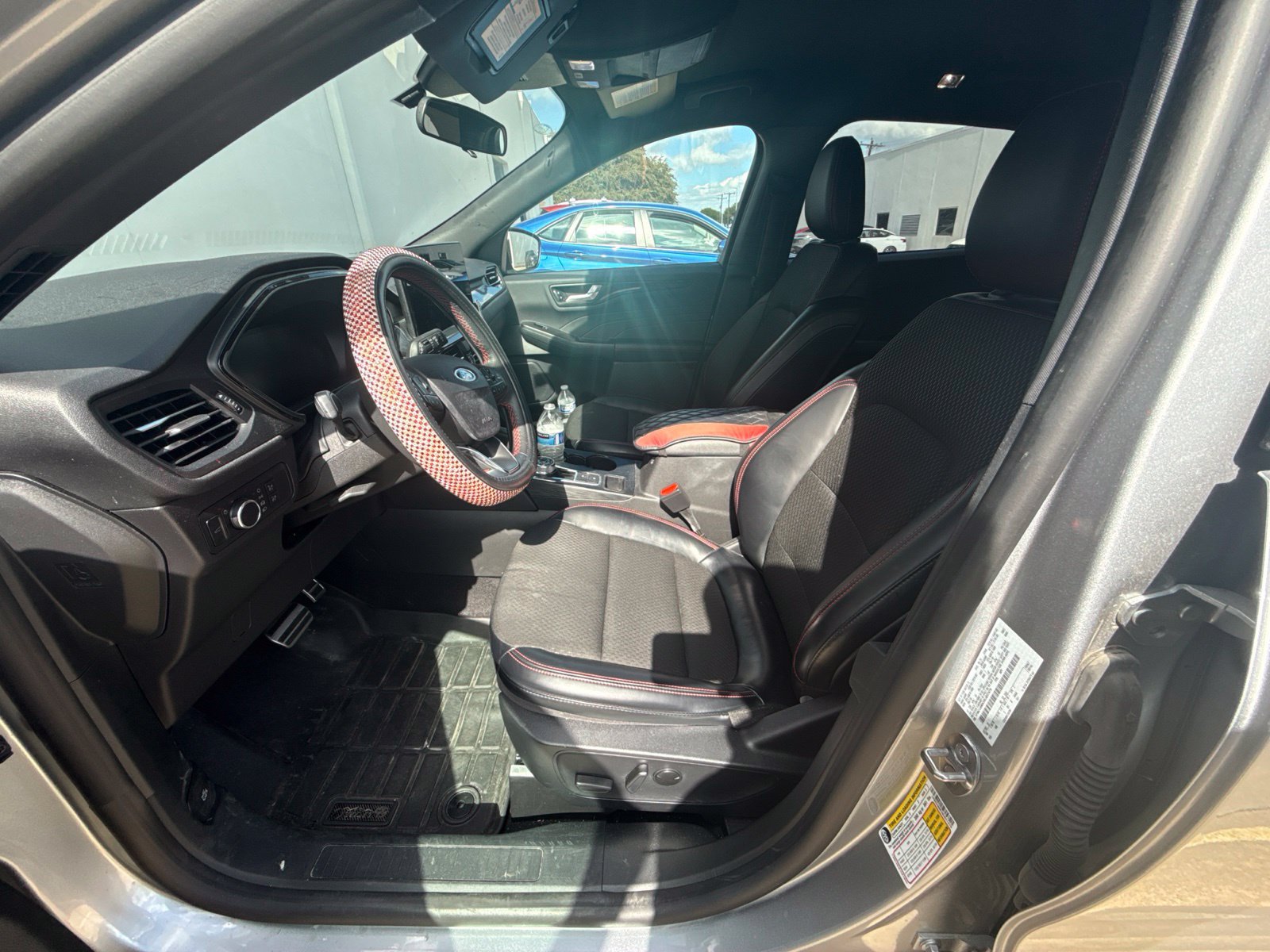 Used 2024 Ford Escape ST-Line w/ Tech Pack #1 FWD image 11