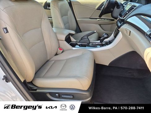 Used 2017 Honda Accord EX-L image 27
