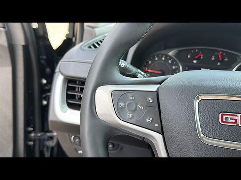 Used 2024 GMC Terrain SLT w/ Elevation Edition AWD/4WD image 13