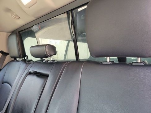 Used 2017 RAM 1500 Laramie AWD/4WD image 43