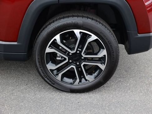 Used 2022 Jeep Compass Limited w/ Sun and Sound Group AWD/4WD image 10