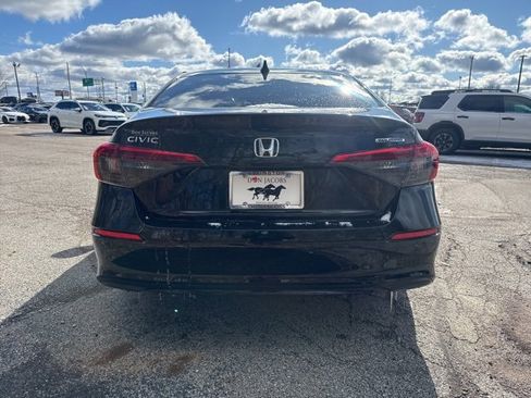 Certified 2024 Honda Civic Touring image 4