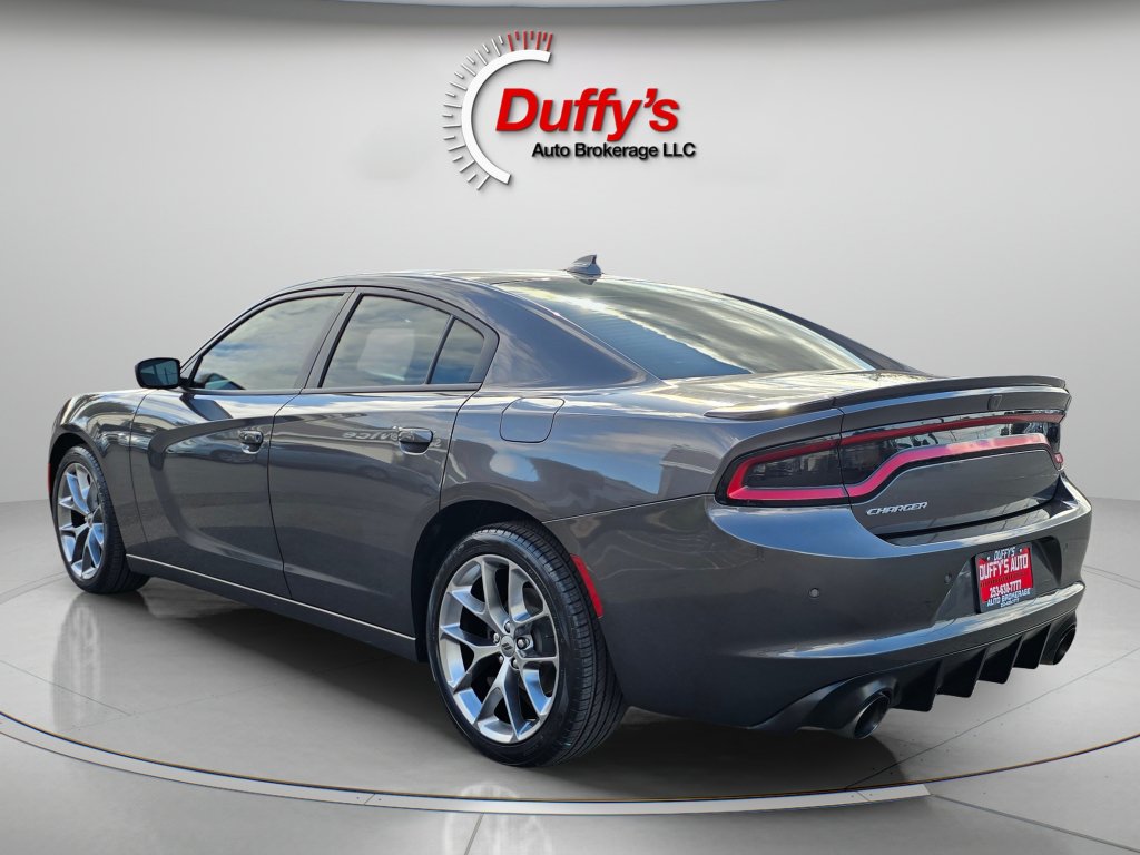 Used 2020 Dodge Charger SXT w/ Plus Group RWD image 17