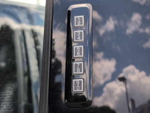 Used 2023 Ford F350 Lariat w/ Lariat Ultimate Package AWD/4WD image 14