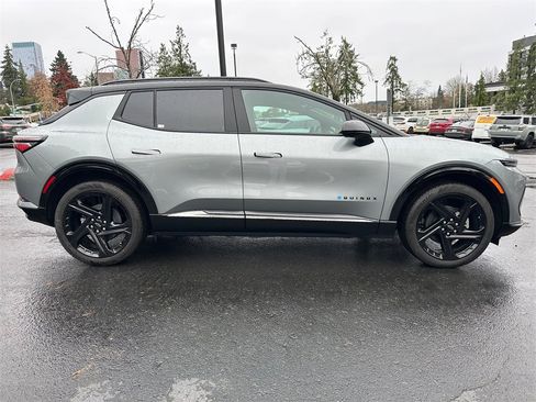 New 2026 Chevrolet Equinox EV RS image 6