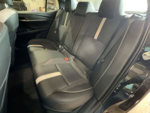 Used 2025 Toyota Camry SE image 10