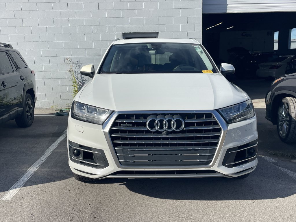 Used 2018 Audi Q7 3.0T Prestige AWD/4WD image 2